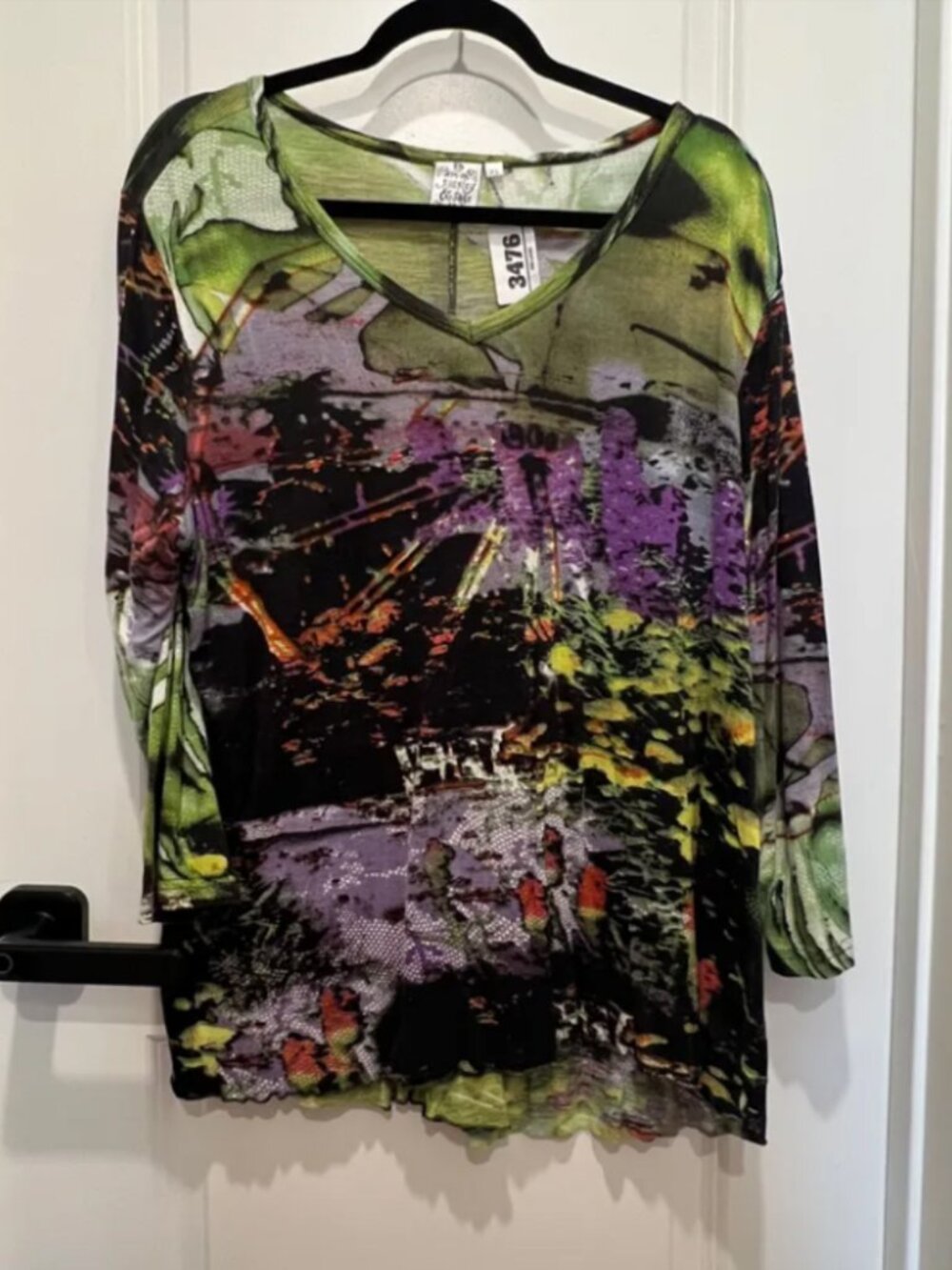 2/$16 💥♻ Parsley & Sage Boho Abstract Cityscape Rayon V-Neck Blouse | XL | 7476